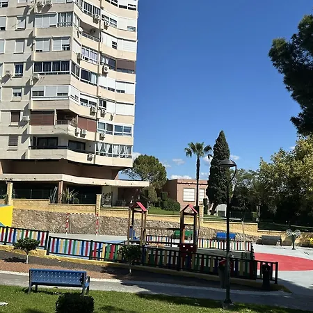 La Colina Nest * Торремолінос